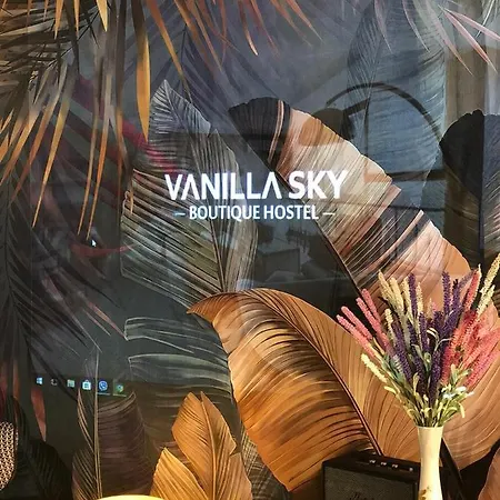 Vanilla Sky Boutique * Тирана